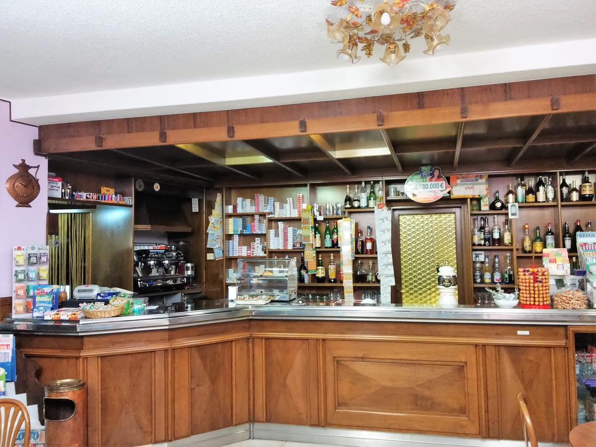 Albergo De March Farra d'Alpago Zewnętrze zdjęcie